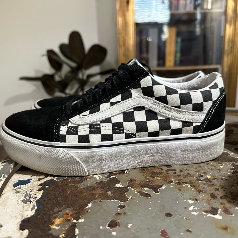 Vans Platform B&W Checkered Old Skools M7/W8.5
